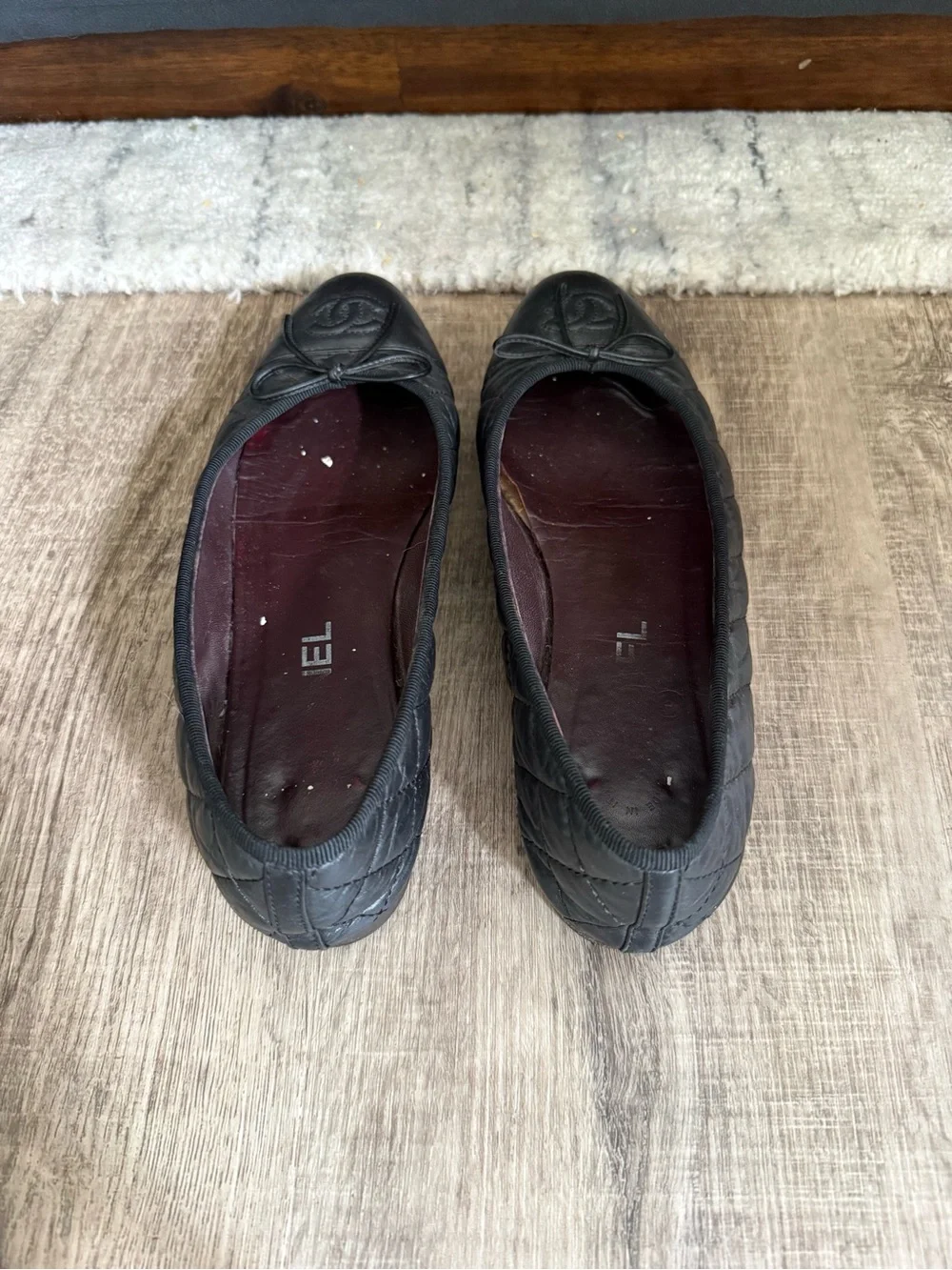 Authentic CHANEL Quilted Ballet Flats Black 37.5